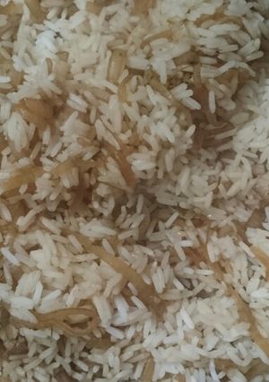 Una foto de Arroz con cebolla en salsa de soja