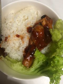 Hình của món Gà xốt me.