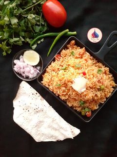 તવા પુલાવ (Tawa Pulav recipe in Gujarati) રેસીપી મુખ્ય ફોટો