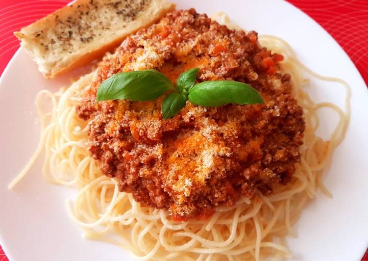 Recipe of Favorite Bolognese pasta