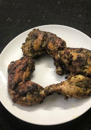 A picture of Chettinadu green chicken.