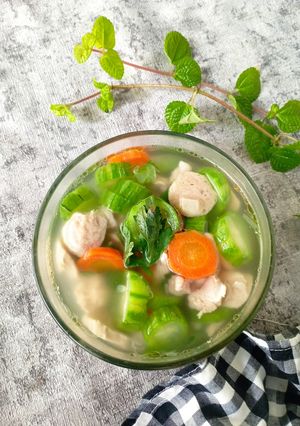 Foto resep Sup Oyong Ayam Bakso