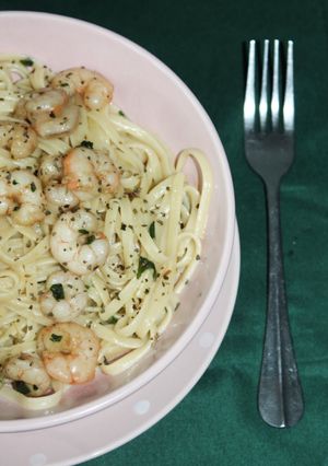 Una foto de Tallarines con gambas
