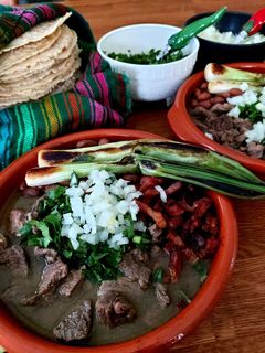 Una foto de Carne en su jugo estilo Jalisco