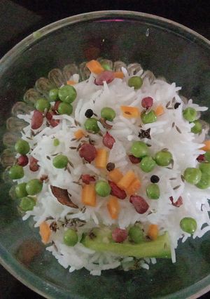 A picture of Mutter pulao.