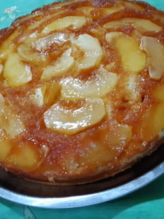 Una foto de Torta invertida de manzanas