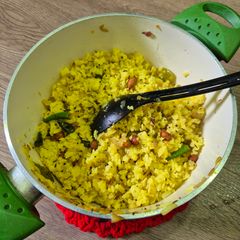 A picture of Breakfast Poha.