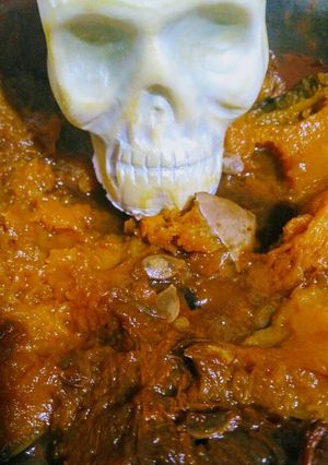 Una foto de Calabaza en tacha con calaveras de chocolate