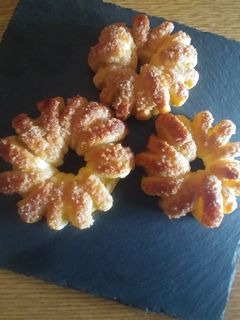 Foto di Ciambelline di mele in sfoglia