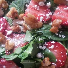 A picture of Spinach Strawberry Salad.