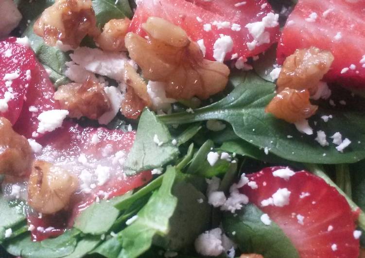 Steps to Cook Appetizing Spinach Strawberry Salad