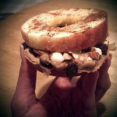 A picture of Peanut Butter Apple Sandwiches.