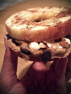 A picture of Peanut Butter Apple Sandwiches.