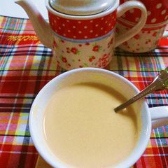 A picture of Easy Rich Milk Tea in a Microwave.