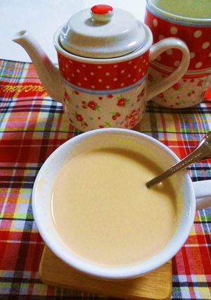 A picture of Easy Rich Milk Tea in a Microwave.