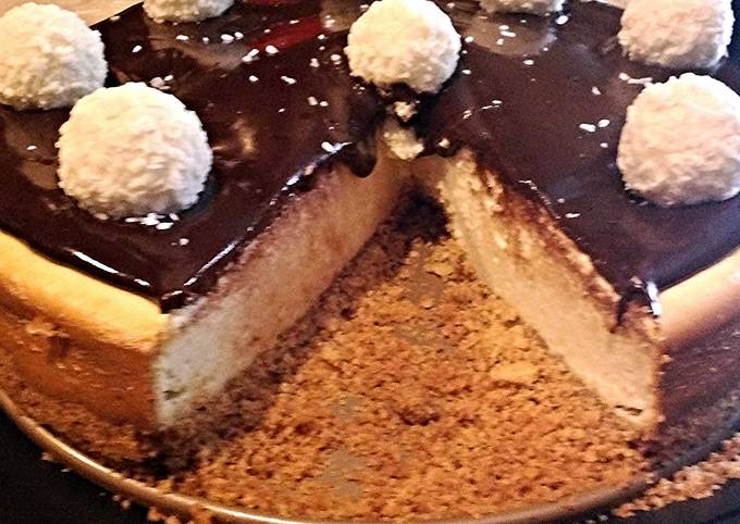Coconut Cheesecake With Chocolate Ganache