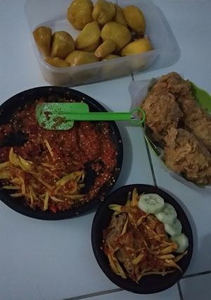 Foto resep AYAM KFC KW ANTI GAGAL vs SAMBEL PENCIT😋