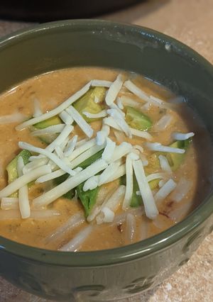 A picture of Queso chicken soup instant pot ip.