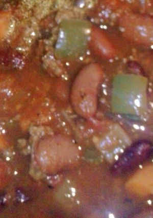 A picture of Guaranteed Great Game Day Chunky Crock Pot Chilli.