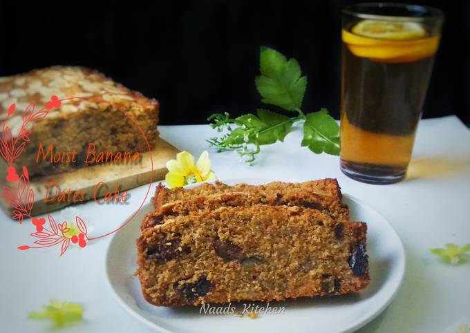 Langkah Mudah untuk Menyiapkan Moist Banana Dates Cake, Lezat Sekali