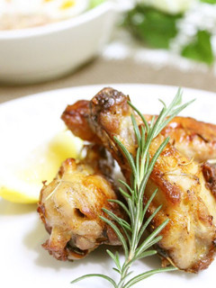 A picture of Rosemary Flavoured Roasted Chicken Drumettes.