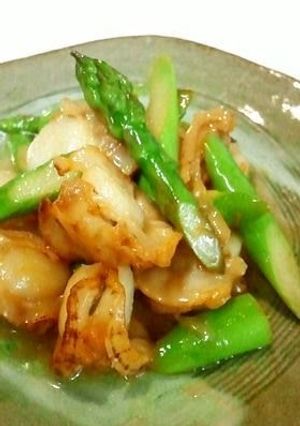 A picture of Stir Fried Baby Scallops and Asparagus with Butter and Soy Sauce.