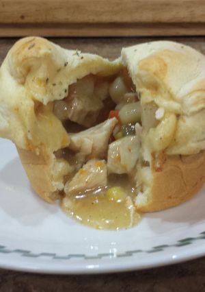 A picture of Easy Mini Chicken Pot pie.