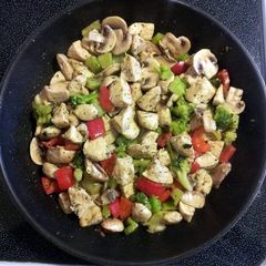 A picture of Chicken & Veggies.