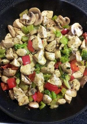 A picture of Chicken & Veggies.