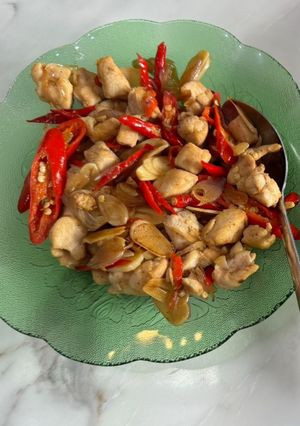 Foto resep #1 Menu Siang Diet : Oseng-oseng Ayam cah cabe abang