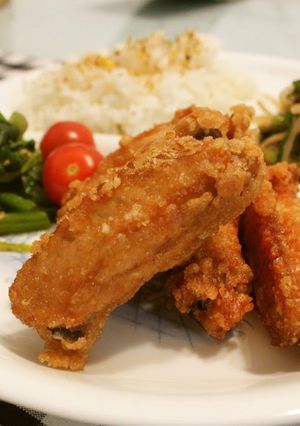 A picture of Homemade Chicken Wing Midsection Karaage.