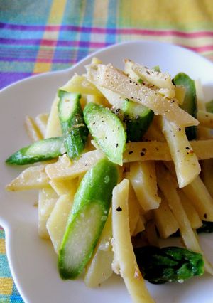 A picture of Asparagus and Potatoes Sautéed in Butter and Soy Sauce.