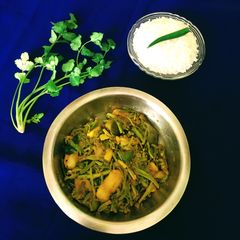 A picture of Stems Dry Curry.