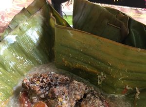 Foto resep Botok Tawon Pedes Segar (Sarang Lebah)