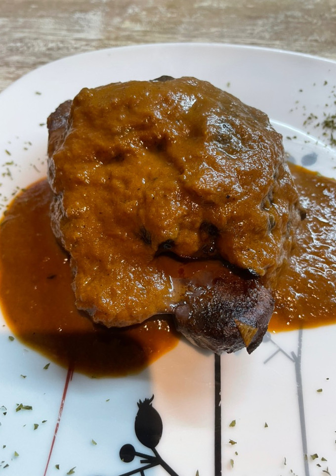 Una foto de Carrilleras al vino tinto (Galtas)