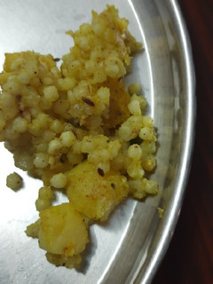 સાબુદાણા ની ફરાળી ખીચડી (Sabudana Farali Khichdi Recipe In Gujarati) રેસીપી મુખ્ય ફોટો