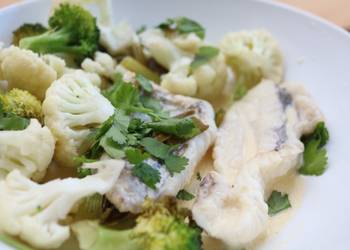 Easy Cooking Recipe Monkfish with Cauliflower  Spring Onions In Creamy Wine Sauce Very Delicious