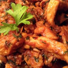 A picture of CG CHICKEN with LEMON & GARLIC.
