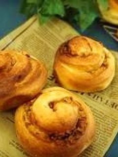 A picture of My Cinnamon Rolls.