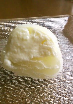 A picture of Cream Cheese Chilled Daifuku.