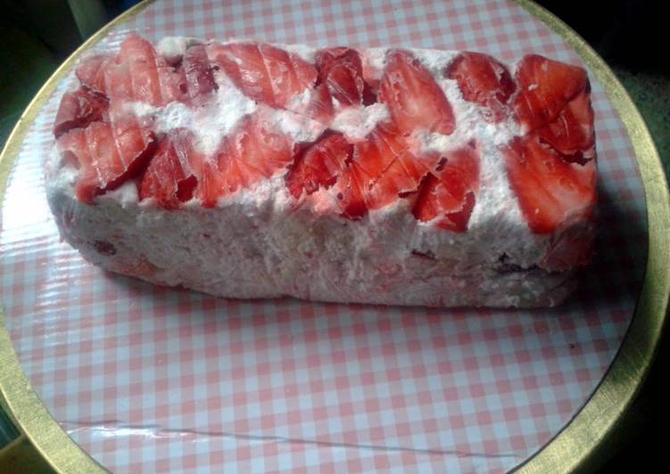 Strawberry Meringue Gelato Cake