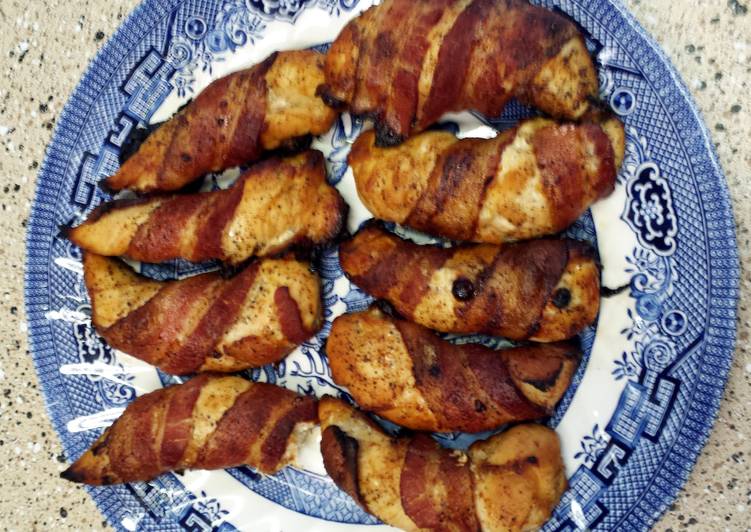Recipe of Speedy Honey chicken wrapped in bacon