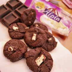A picture of Triple chocolate chip cookies.