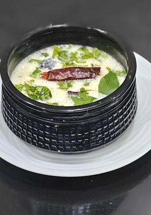 A picture of Gujarati Kadhi.