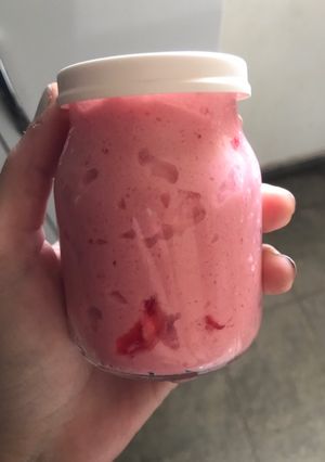 Una foto de Postre Keto de Frutilla