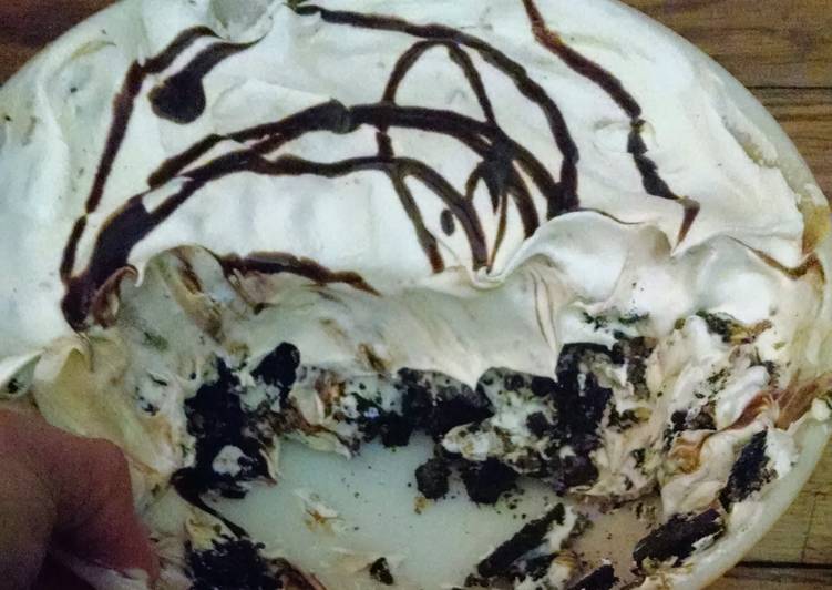 Recipe of Any-night-of-the-week Oreo Trifle!