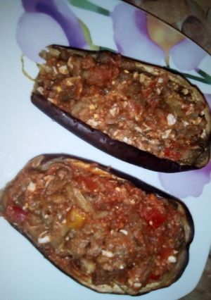Una foto de Berenjena rellenas de verduras