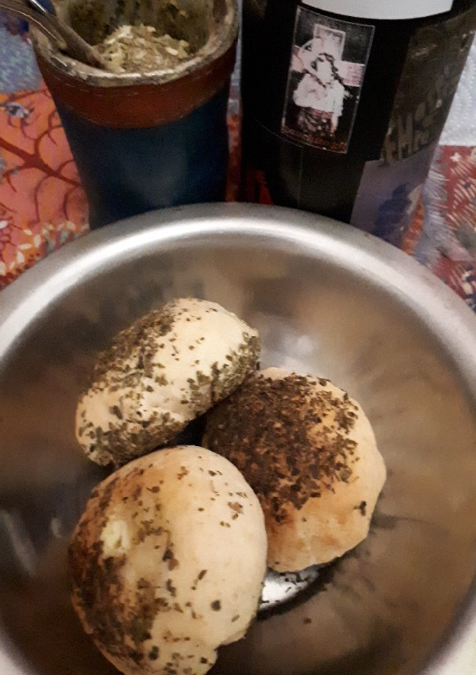 Una foto de Pancitos de queso y orégano