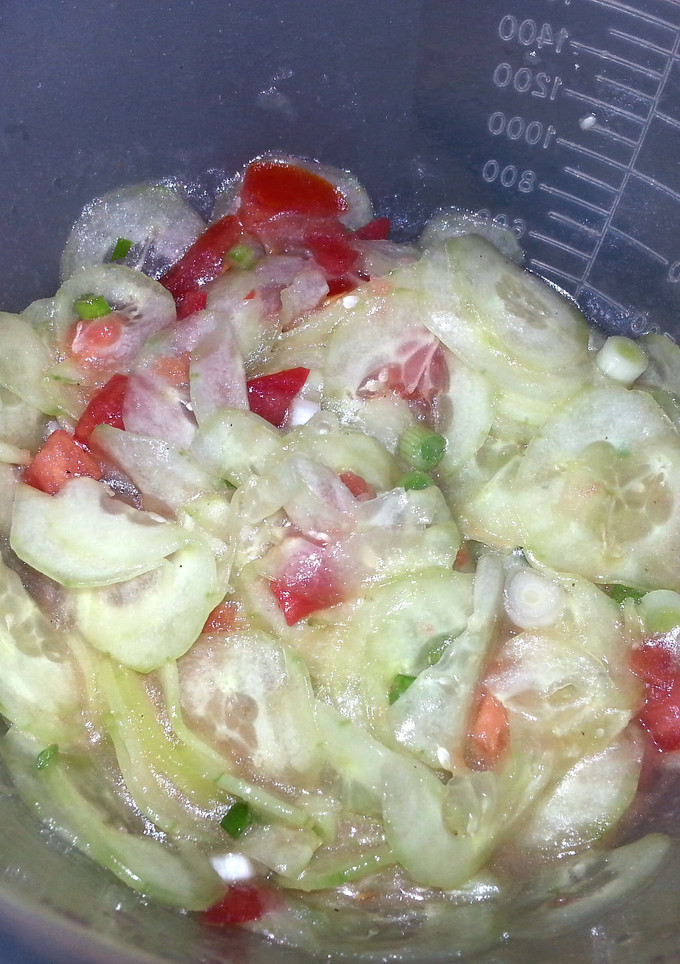 A picture of Pasta's Cucumber Salad.