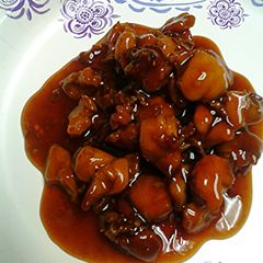 A picture of Bourbon Chicken.
